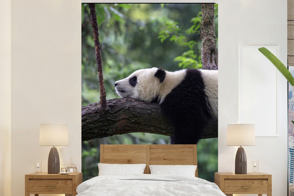 MuchoWow Fototapete für Wohnzimmer oder Schlafzimmer Wandtapete Vinyl Motivtapete Panda - Baum - Tiere - Natur - 180x280 cm - Wallpaper