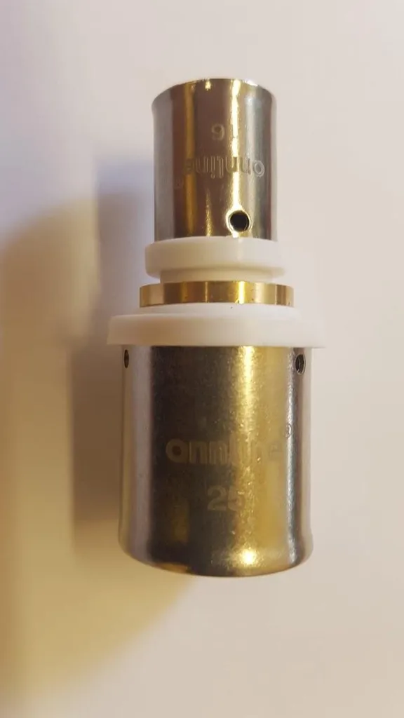 Raccord à sertir réduction 40 vers 25 mm pour réseaux eau et chauffage