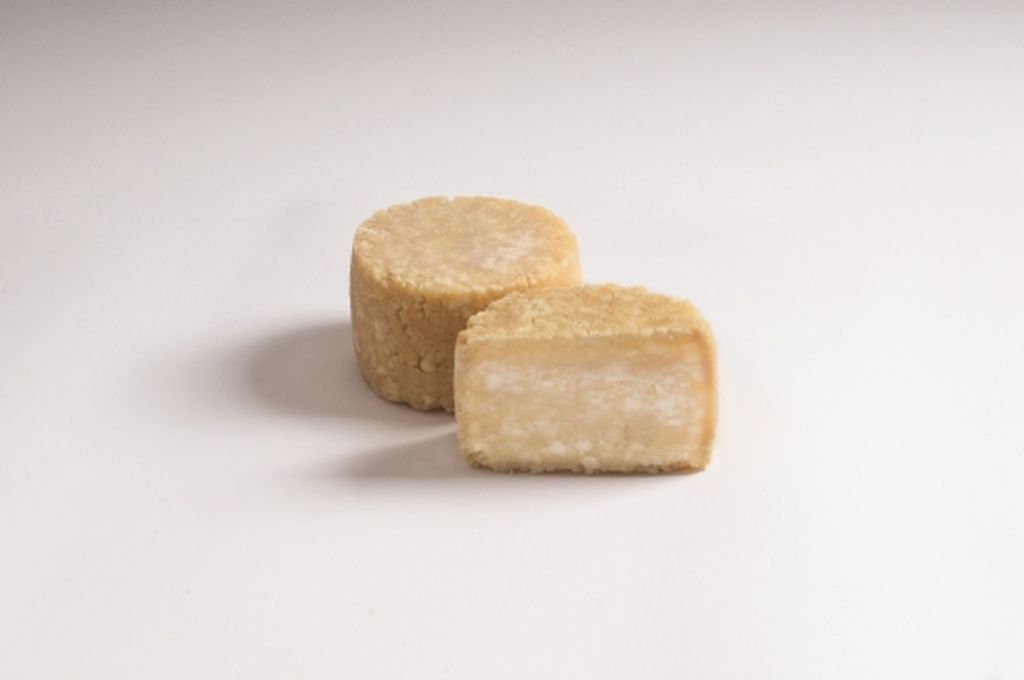 Vierschacher Graukäse schnell reifend ca. 750 gr. - Veiderhof