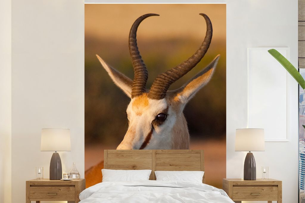 MuchoWow Fototapete für Wohnzimmer oder Schlafzimmer Wandtapete Vinyl Motivtapete Gazelle - Porträt - Sonne - 155x240 cm - Tapete