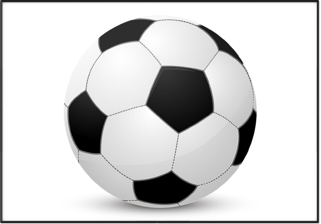 Wallario Wandbild Fußball klassisch vor weißem Hintergrund, Größe: 70,30 x 100,30 cm, Poster mit schwarzem Aluminiumrahmen
