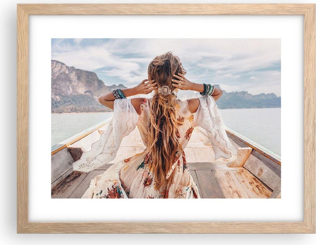 Gerahmtes Poster - Rahmen in heller Eiche - Frau Boot Rücken - 40x30 cm - Wand Bild - Wanddeko - Wandbilder - Kunstposter - Wandposter - Bilderrah...