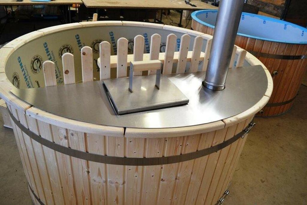 Badefass Wellnesspool Warmwasserbad Holzbottich Whirlpool Spa-Bad