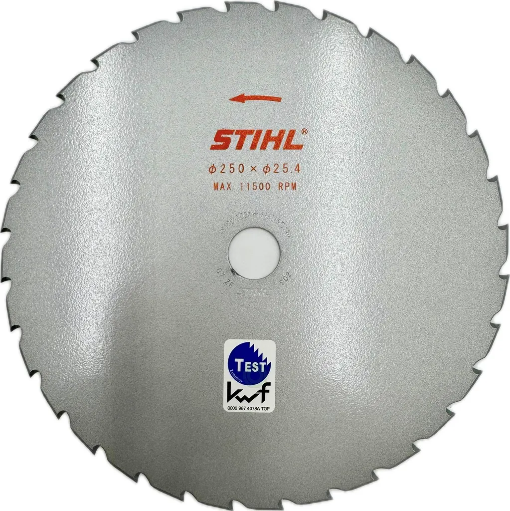 Lame de coupe-herbe STIHL 250mm pour faucher les herbes denses et sèches