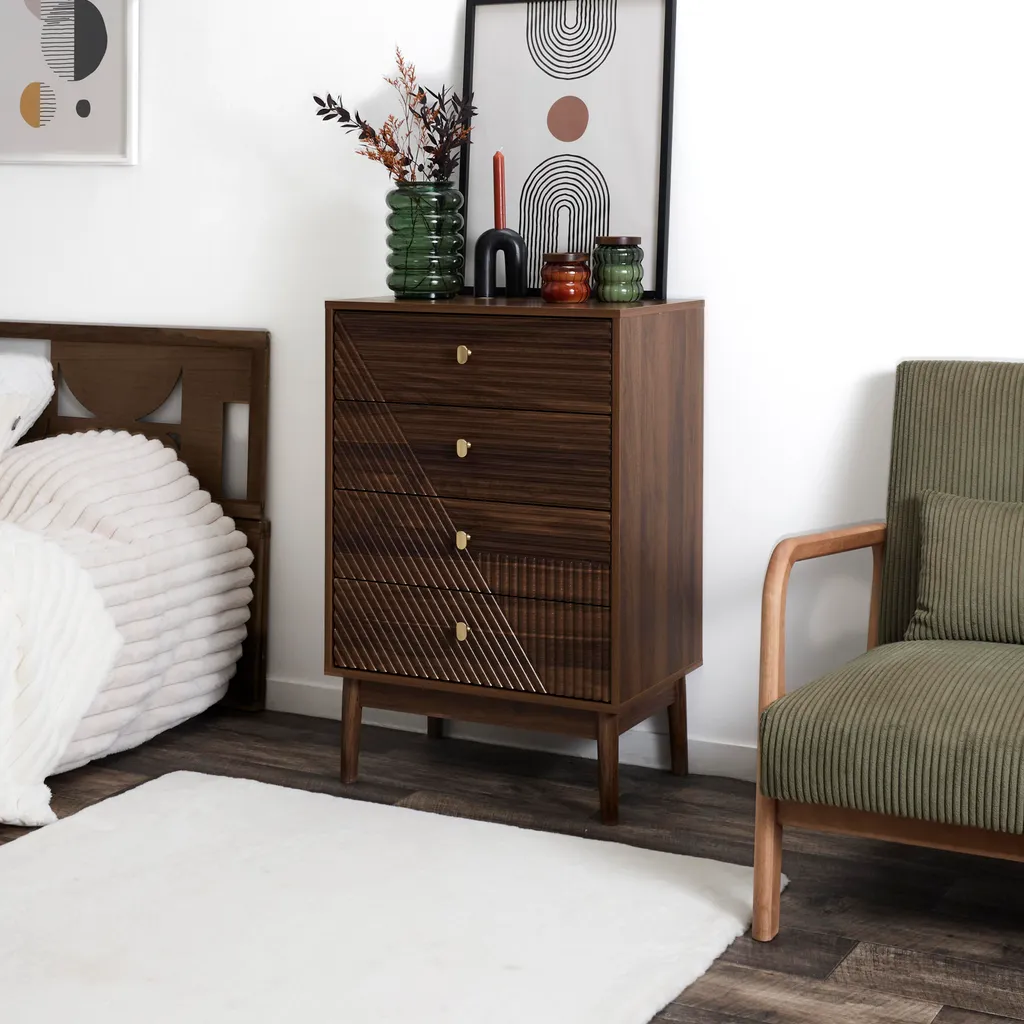 Commode Tiffany 3 tiroirs design chic en bois blanc pour votre chambre