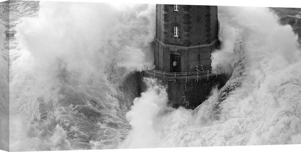 Leinwandbilder, Leuchtturm im stürmischen Meer - Jean Guichard, La Jument - 100x50 cm
