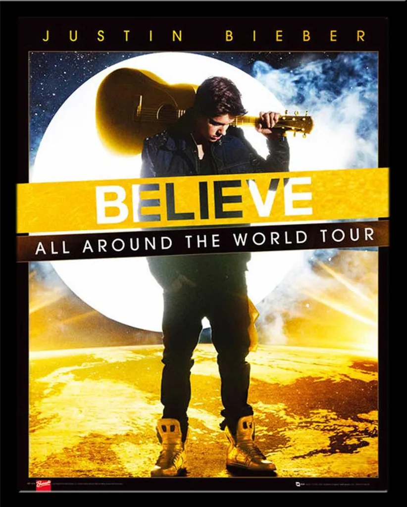 Décoration chambre fan Justin Bieber avec poster sous cadre noir