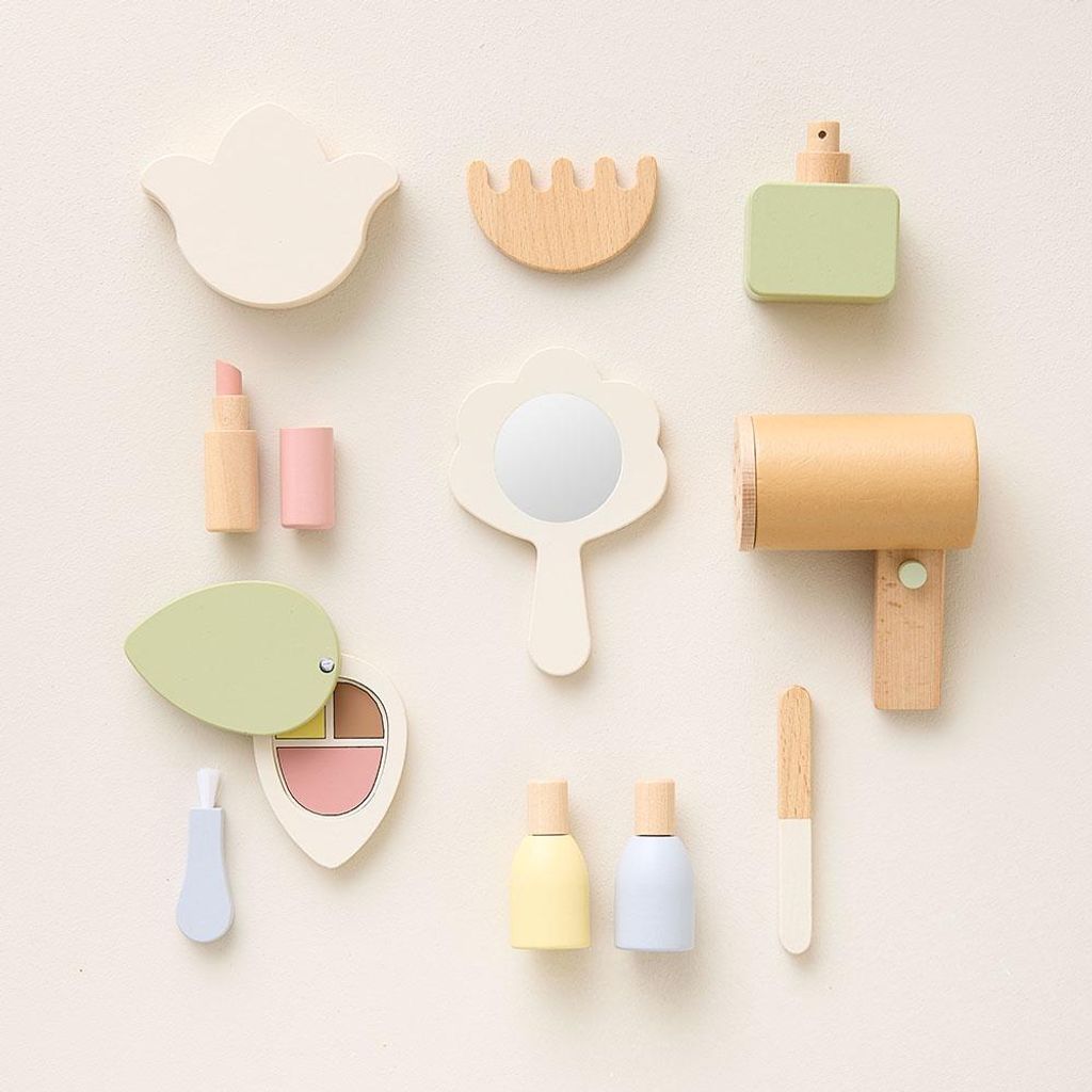Petite Amélie Make-up-Set aus Holz 'Kit de beauté d' Amélie'