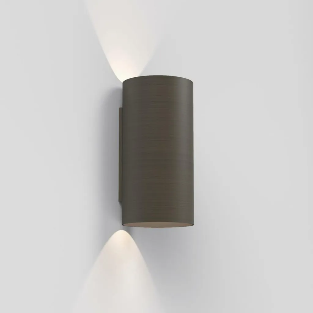 Éclairage Mural Design pour Couloir et Bureau Astro Yuma 240 Bronze