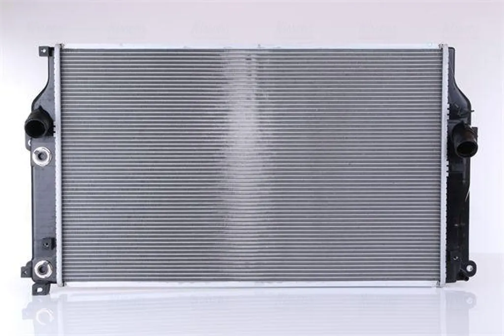 Radiateur moteur NISSENS 646865 pour RAV 4 - Remplacement OE 1640026411