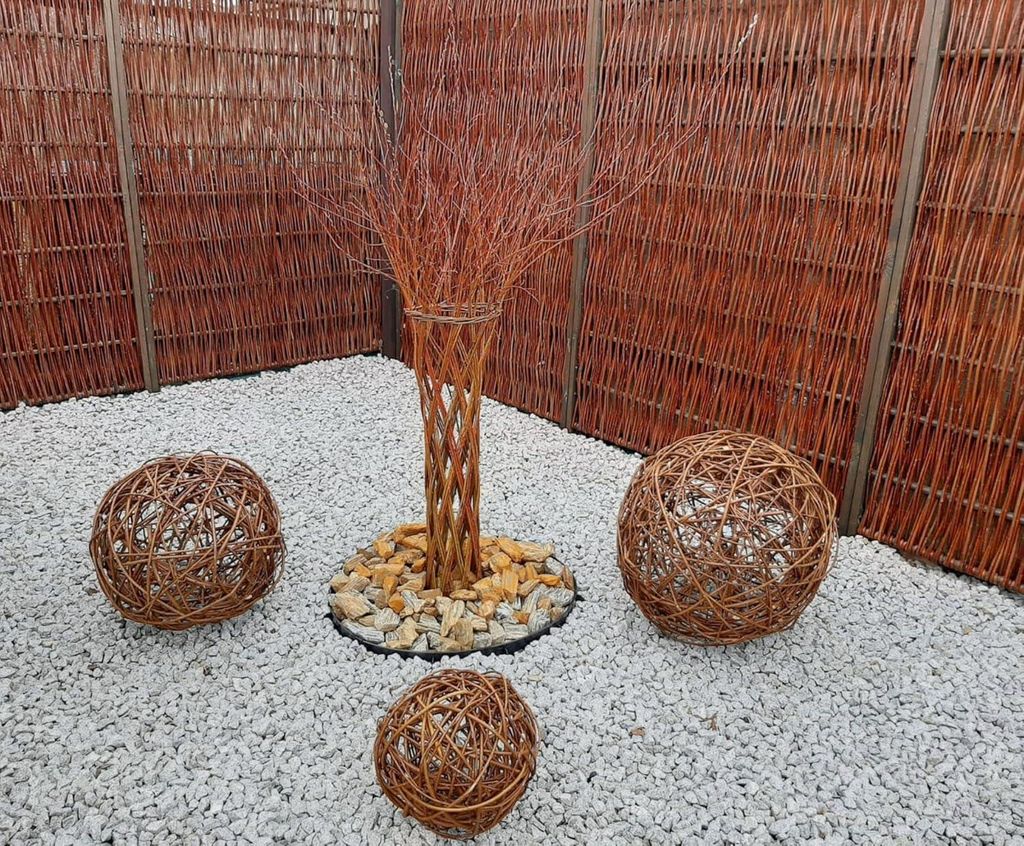 Sfera Decorativa In Vimini Naturale 40 Cm – Intrecciata A Mano – Per Giardino, Balcone E Interni – Resistente Alle Intemperie