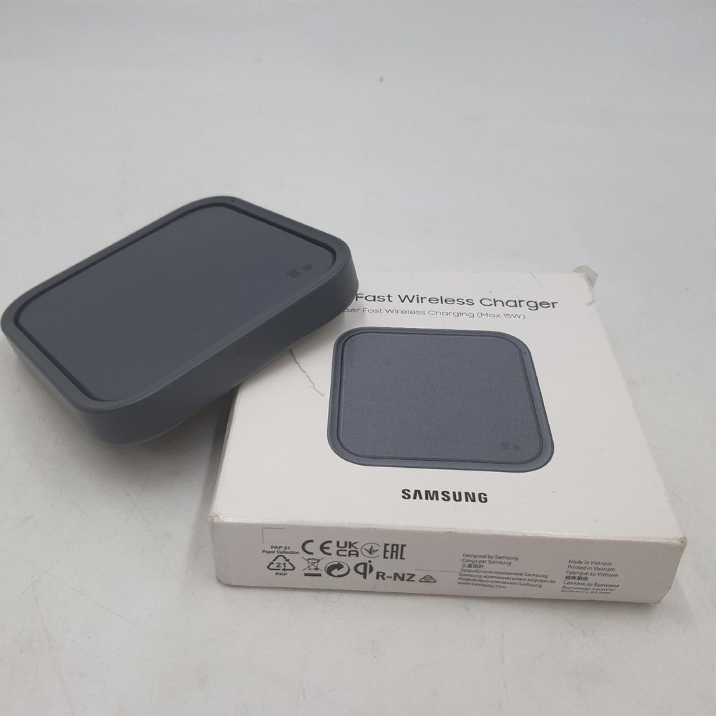 Indukčná nabíjačka Samsung 15 W čierna (EP-P2400BBEGEU) Obrázok produktu 14