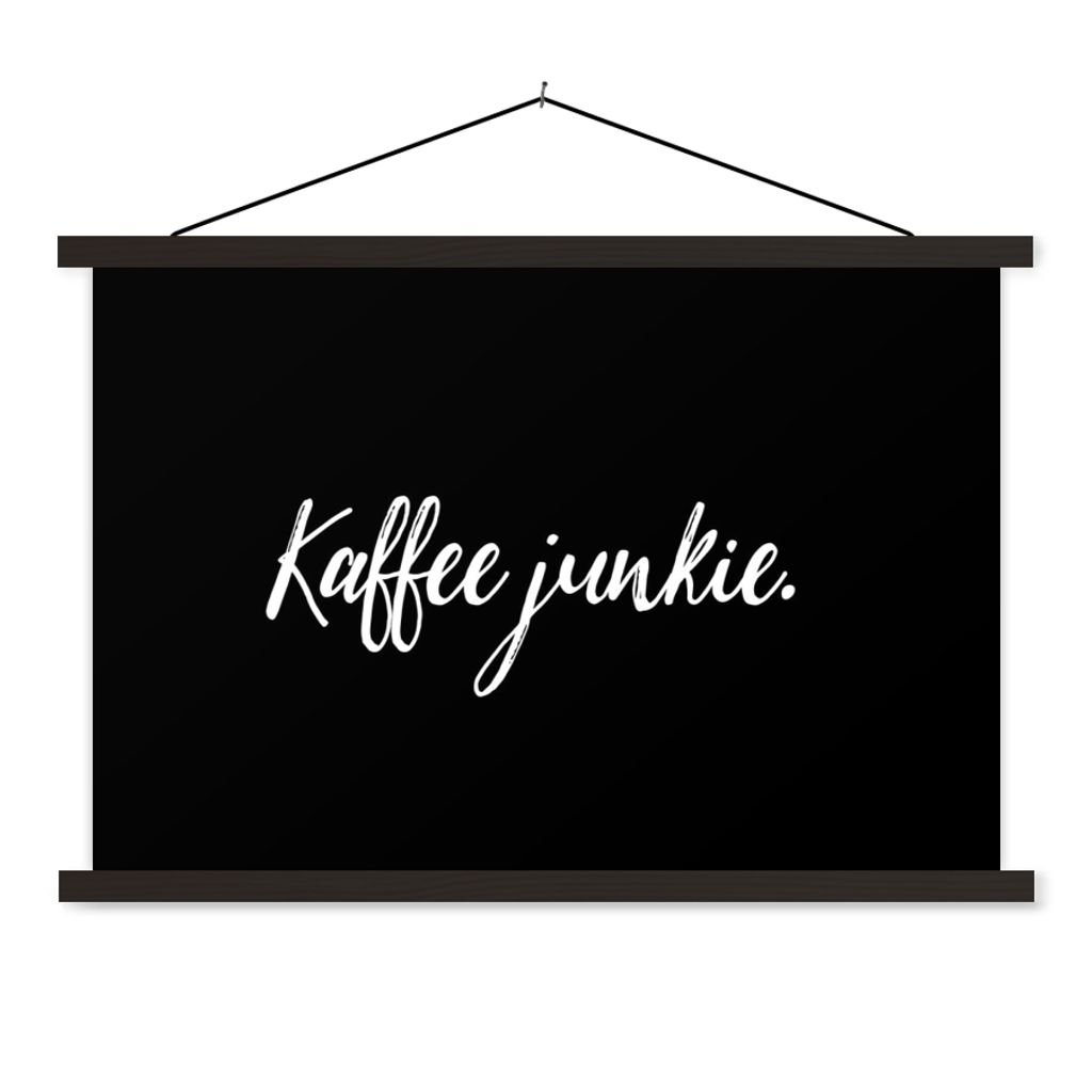 MuchoWow Textilposter Kaffee Junkie - Sprichwörter - Kaffee 90x60 cm mit schwarzem Rahmen - Aufhängungssatz