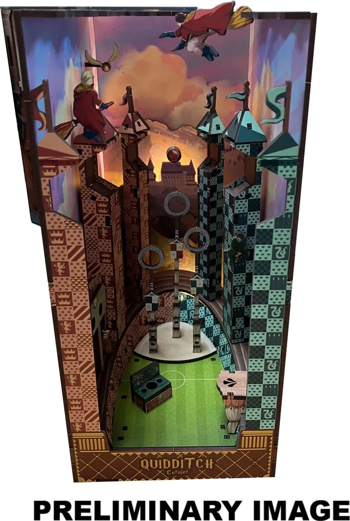 Book Nook Harry Potter Quidditchfeld 23cm pour une Étagère Organisée