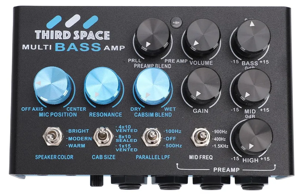 Pédale multi-effets basse avec préampli et égaliseur 3 bandes intégré