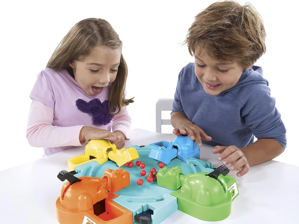 Hippo Flipp Jeu de Société Hasbro Gaming pour Enfants de 2 à 4 Joueurs