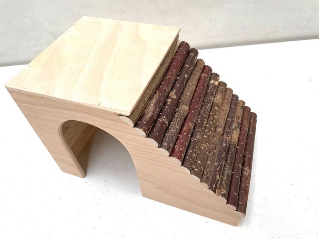 Ollesch Haselnusshaus für Meerschweinchen 33x18,5x19,5 cm Produktbild 