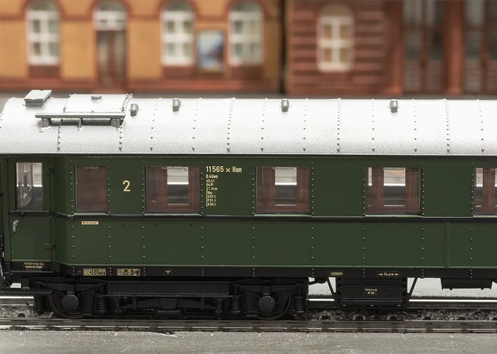 Wagon Rapide B4uewe 2 Märklin 42500 avec Aménagement Intérieur - 2