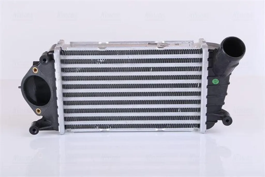 Intercooler Nissens 96794 Haute Résistance pour Moteur 6E0145805B