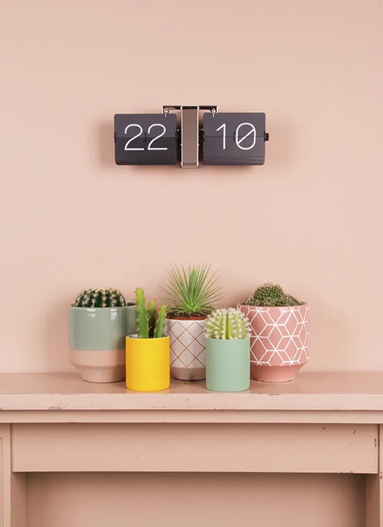 Presenttime Flip Clock Noire - Horloge Murale de Table Rétro 36x14cm - 4