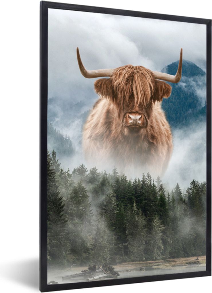 MuchoWow MuchoWow Gerahmtes Poster Nebel - Schottische Hochlandrind - Berge 60x90 cm - Poster mit zchwarzem Bilderrahmen - Kunst
