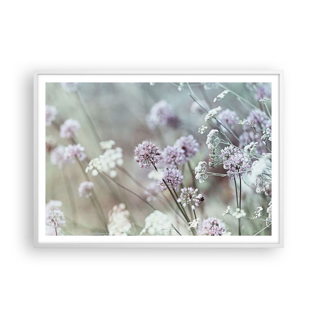 Gerahmtes Poster - Weißer Rahmen - Wiese Knoblauch Blume - 100x70 cm - Wand Bild - Wanddeko - Wandbilder - Kunstposter - Wandposter - Bilderrahmen...