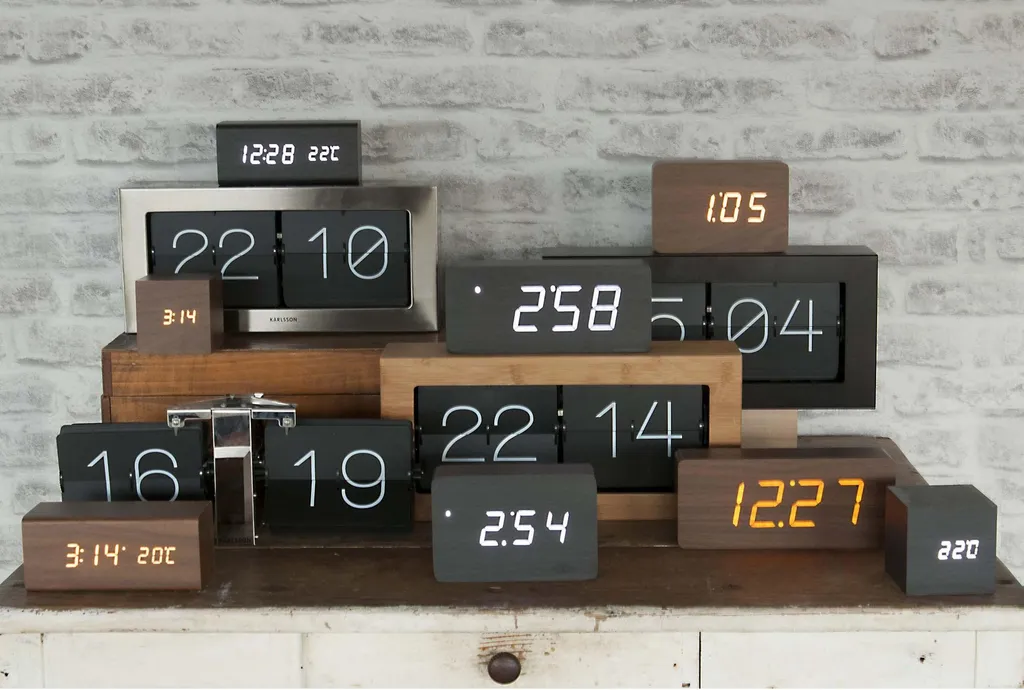 Réveil de Table Karlsson Bloc Noir - Idéal pour Table de Chevet et Bureau - 2