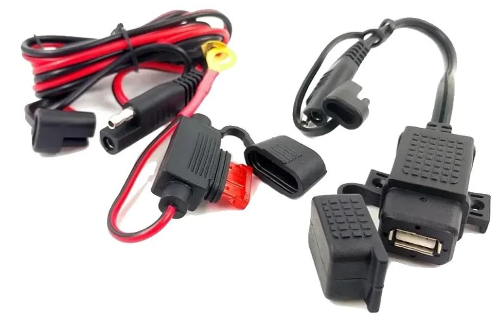 Chargeur USB étanche contre la pluie avec fusible de protection 2,1A