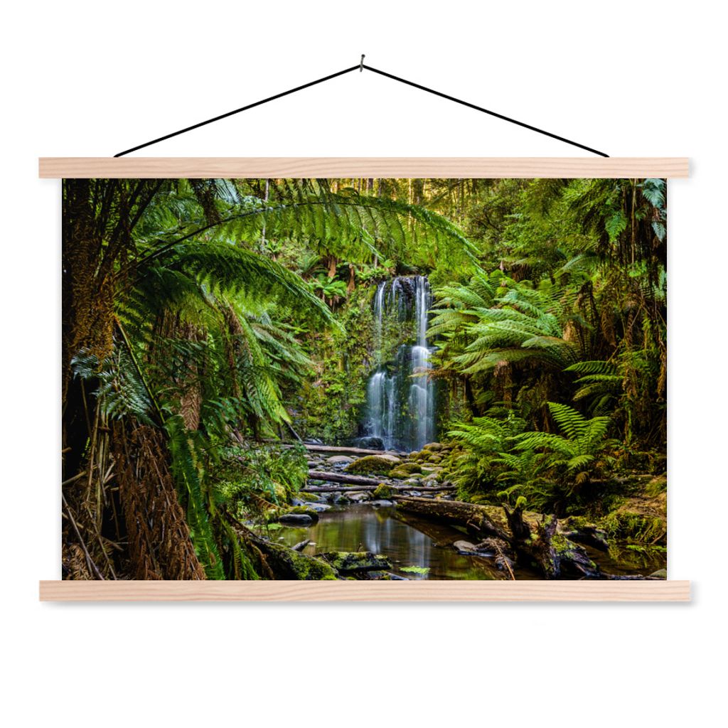 MuchoWow Textilposter Wasserfälle tief in den Regenwäldern von Victoria 60x40 cm mit holzfarbenen Rahmen - Bilder