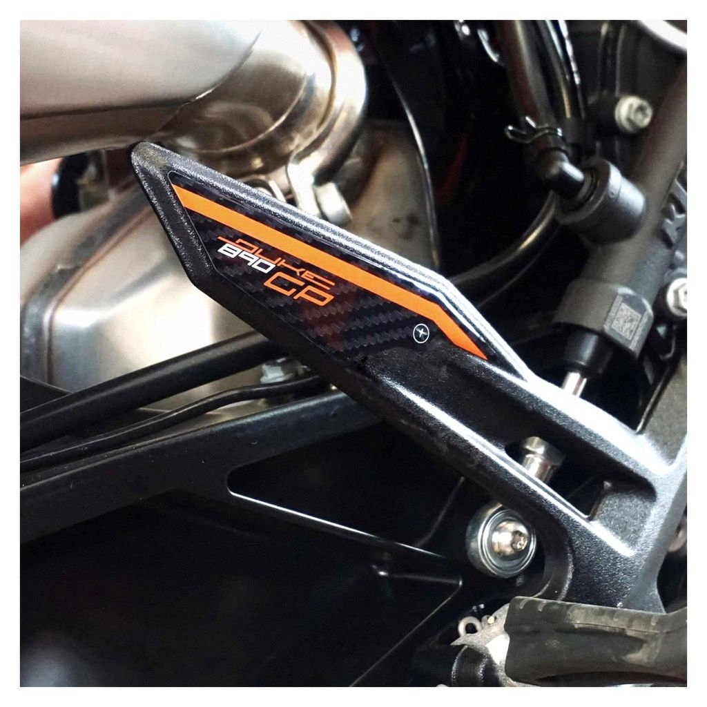 3D Gelharz Aufkleber Schutz für Fersenpolster Fußrasten Motorräder kompatibel mit KTM 890 Duke GP 2022-2023 in Orange