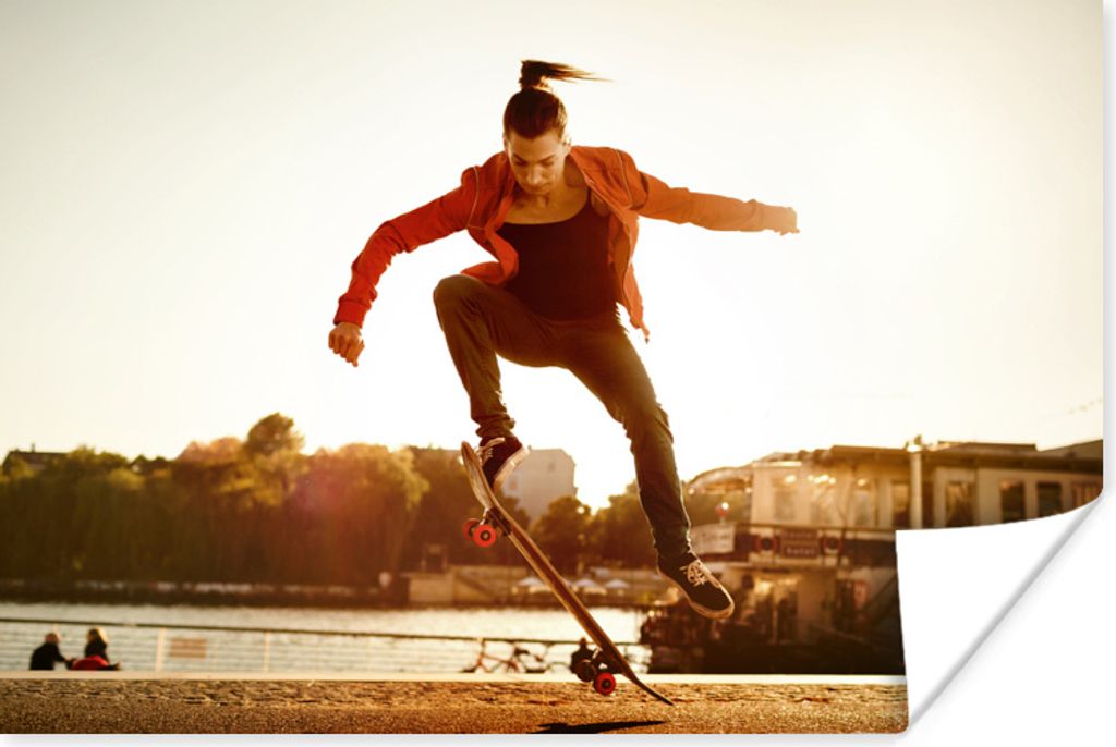 MuchoWow Poster Eine Frau macht einen Stunt mit ihrem Skateboard 60x40 cm - Schlafzimmerdekoration