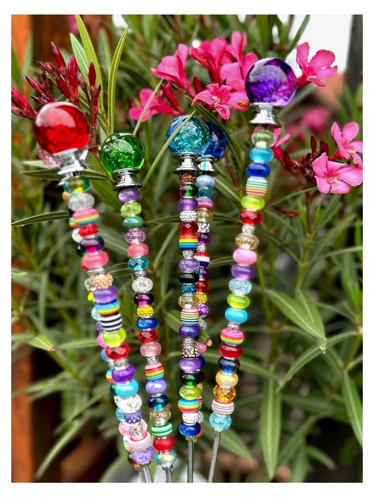 Blumenstecker (1 Stück / 36 cm) Feenstab mit Perlen, Gartenstecker, Gartenpfahl, Sonnenfänger, Dekoration für Blumen und Beete, Handarbeit