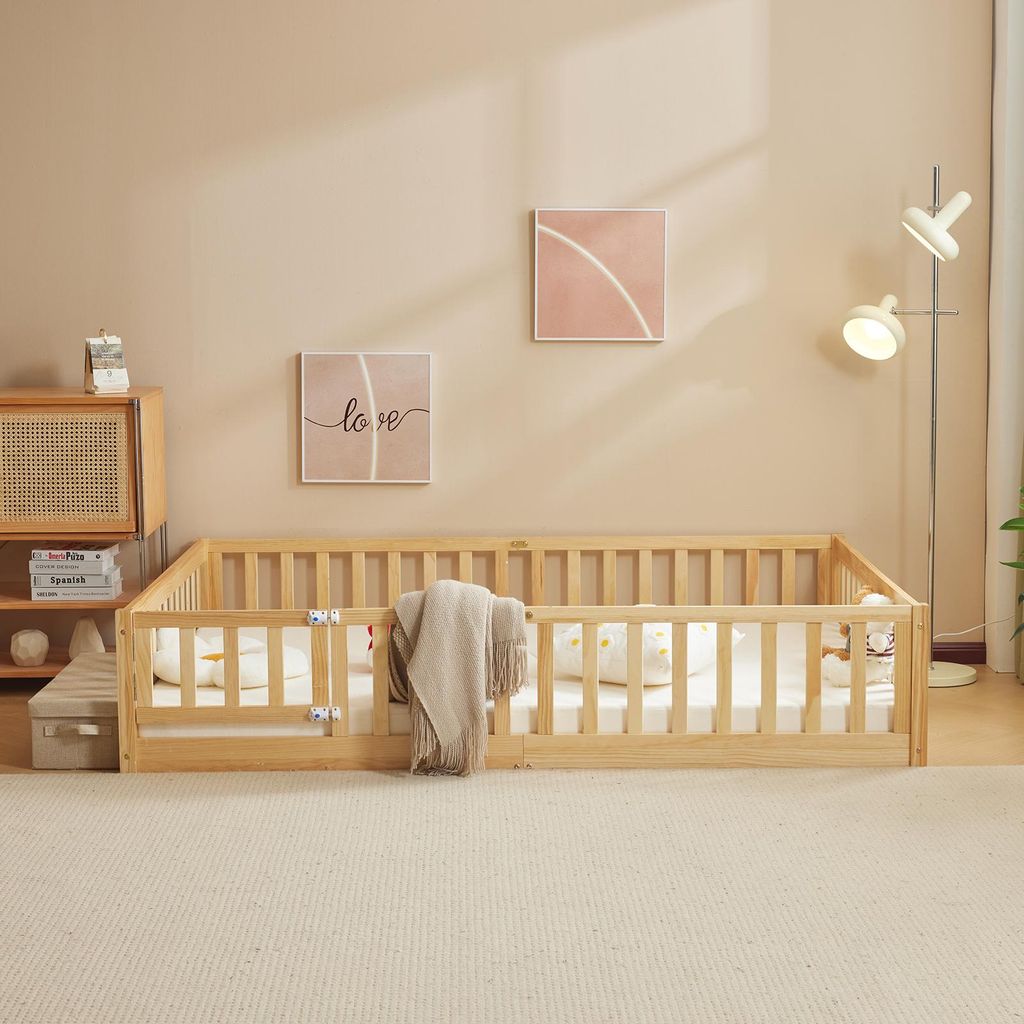 Lit d'enfant FCH avec barrière de sécurité et sommier à Image du produit 