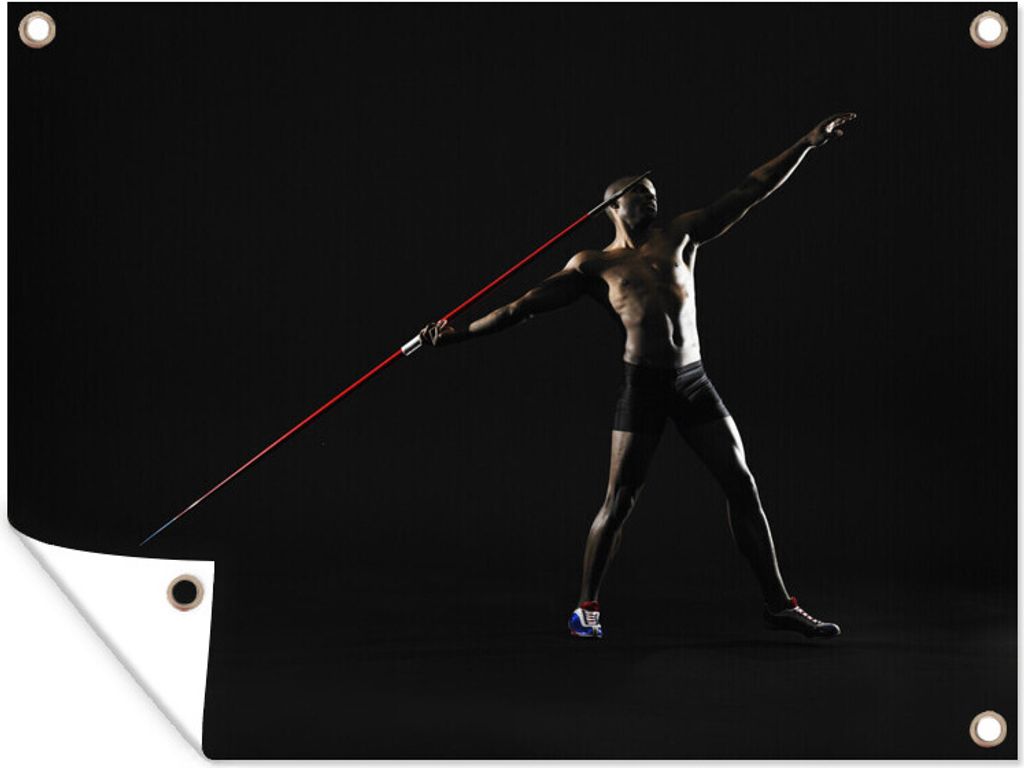 MuchoWow 40x30 cm Outdoor-Poster Gartendeko Sichtschutz Garten Poster für den Garten Ein Mann wirft einen Speer vor einem schwarzen Hintergrund