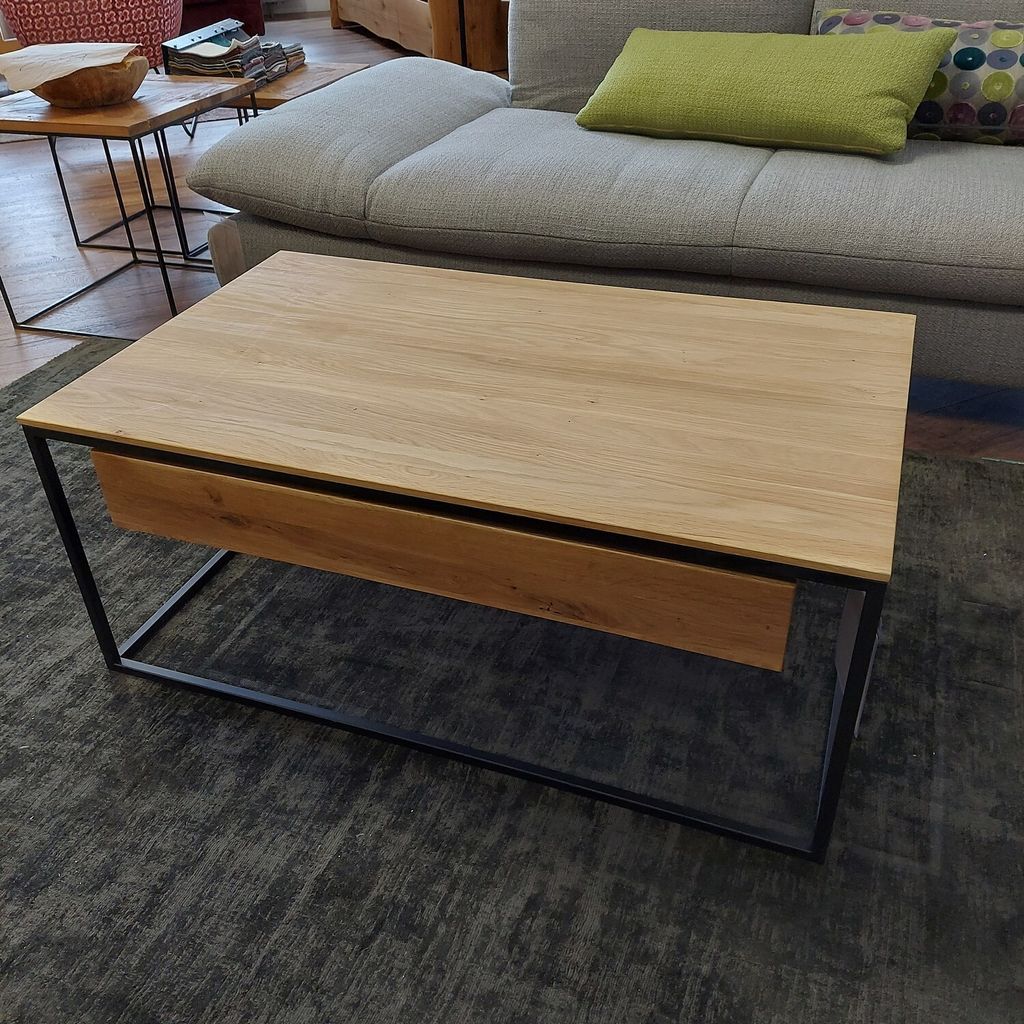 Couchtisch Patricia 100x60 aus massiver Asteiche mit Metallgestell Schwarz