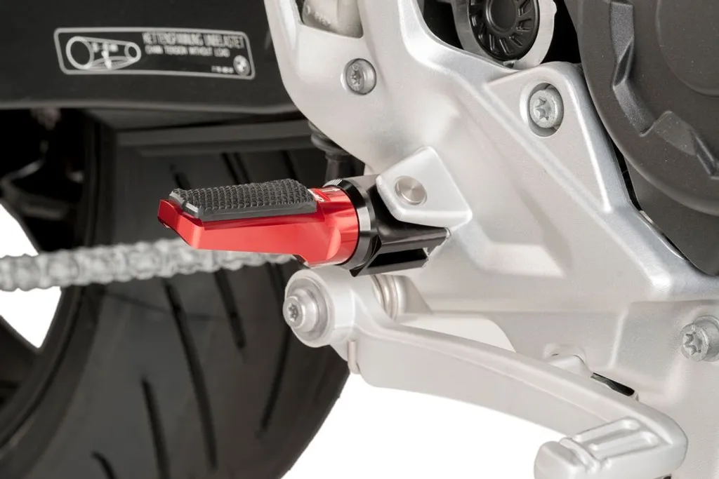 Repose-pieds moto sportifs PUIG 7318R en aluminium pour GSX-R750 rouge