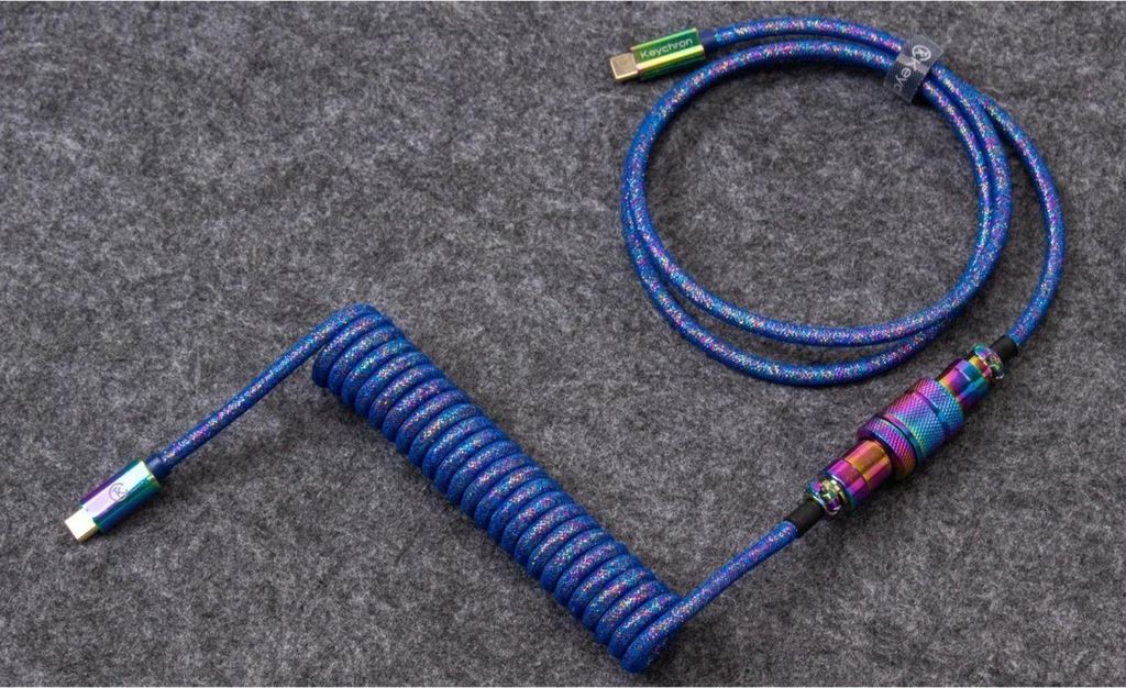 Keychron Premium Coiled Aviator Cable - Spiralkabel fr mechanische Tastatur Rainbow Plated Blau - Gewinkelte