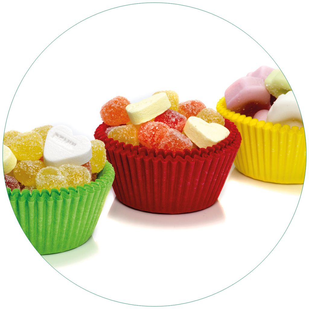 Wallario Premium Glasbild, freischwebende Optik, kräftige Farben, rund 50cm Durchmesser, Motiv Sweets - Süßigkeiten-Muffins in der Küche