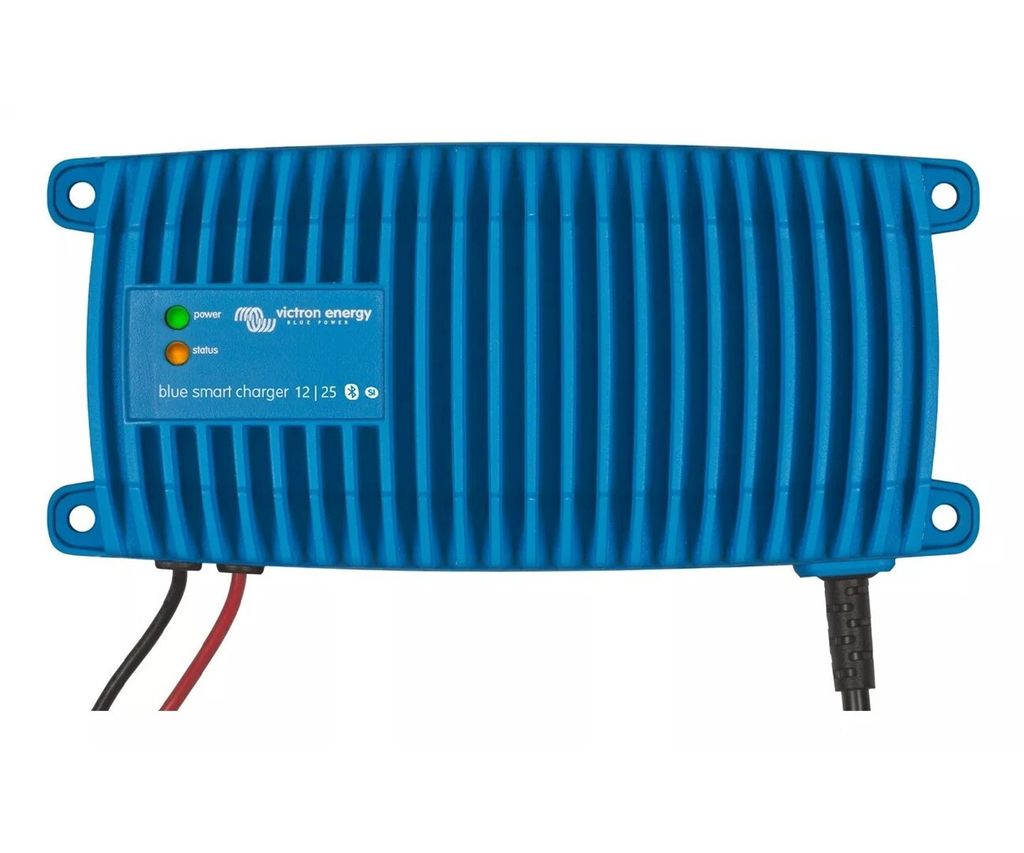 Victron Blue Smart 12/25 IP67 Caricabatterie 12 / 230 Volt Immagine del prodotto 