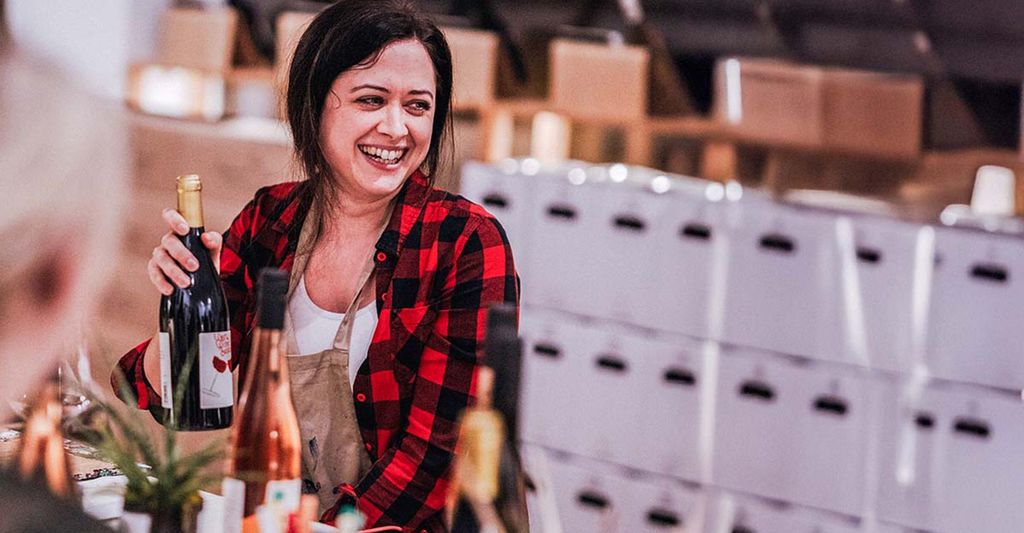 mydays Weinetikett gestalten mit Wine Tasting München; Erlebnis verschenken oder selbst erleben; Gutschein für 1 Person(en)