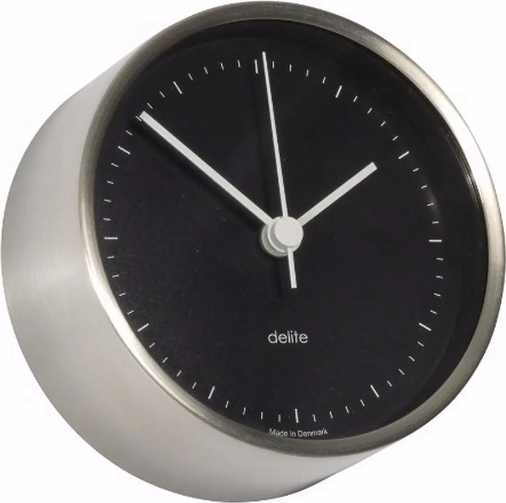 Horloge marine Delite 605103 : l'heure lisible sans reflet en mer