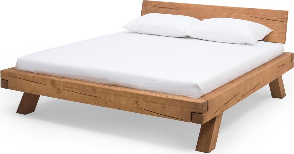 Balkenbett MOSTAR mit vier schrägen Holzbeinen in natur, verschiedenene Größen