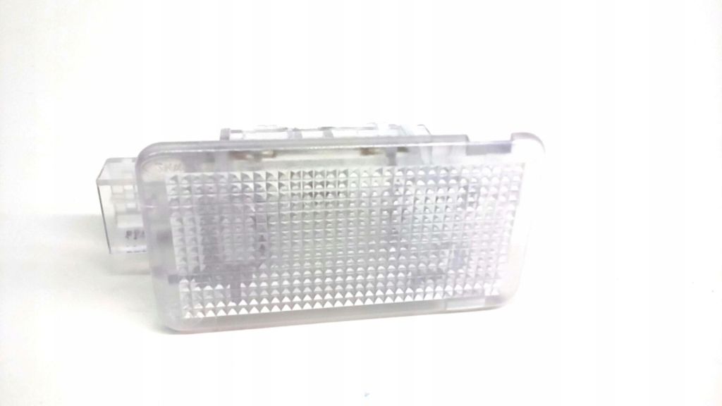 VOLVO S40 S60 OE Gepäckraumleuchte 30755108