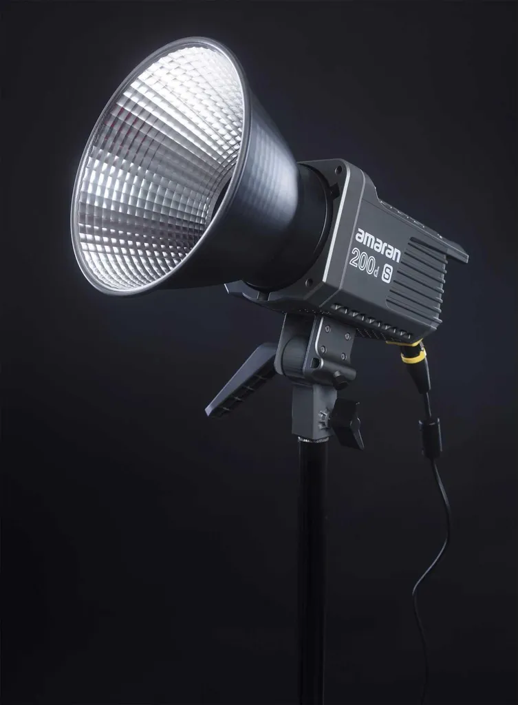 Amaran 200d S Solution Éclairage YouTube et Streaming Qualité Cinéma 200W - 14