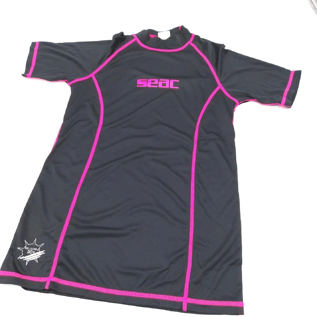 T-Shirt Anti-UV SEAC T Sun Femme Lycra Extensible avec Motif Drapeau