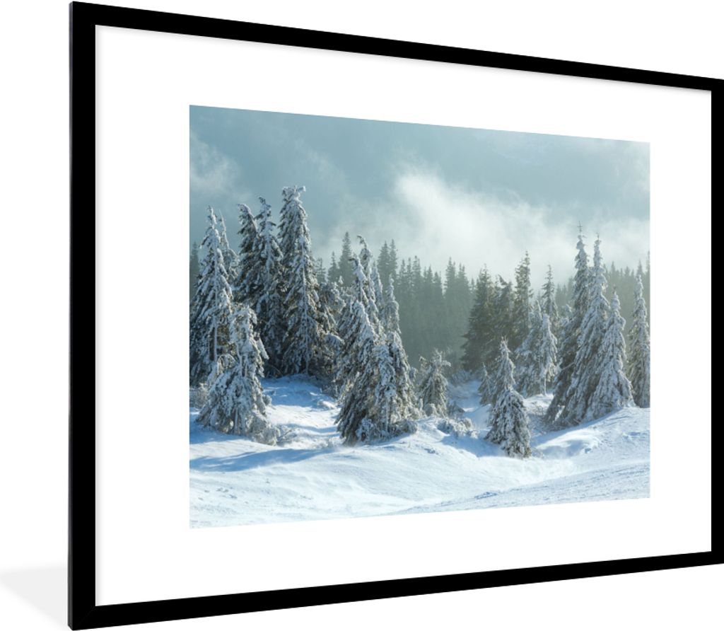 MuchoWow Gerahmtes Poster Wald - Schnee - Winter 80x60 cm - Poster mit Schwarzem Bilderrahmen Wandposter Rahmen Foto Bilder - Schlafzimmer-Dekora...