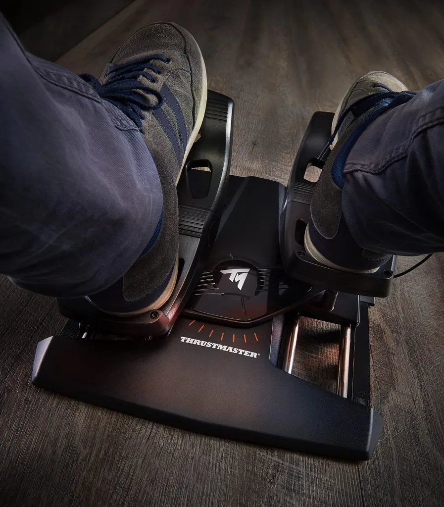 ThrustMaster T-Flight Rudder Pedals : Optimisez votre Pilotage Virtuel - 13