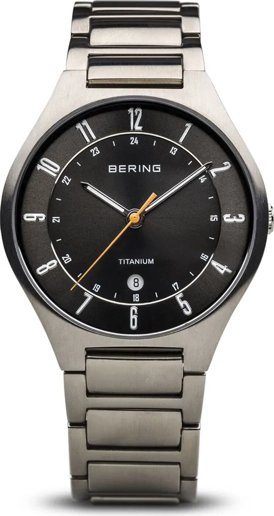 Bering 11739-772 Montre en Titane Légère et Verre Saphir Ultra Dur