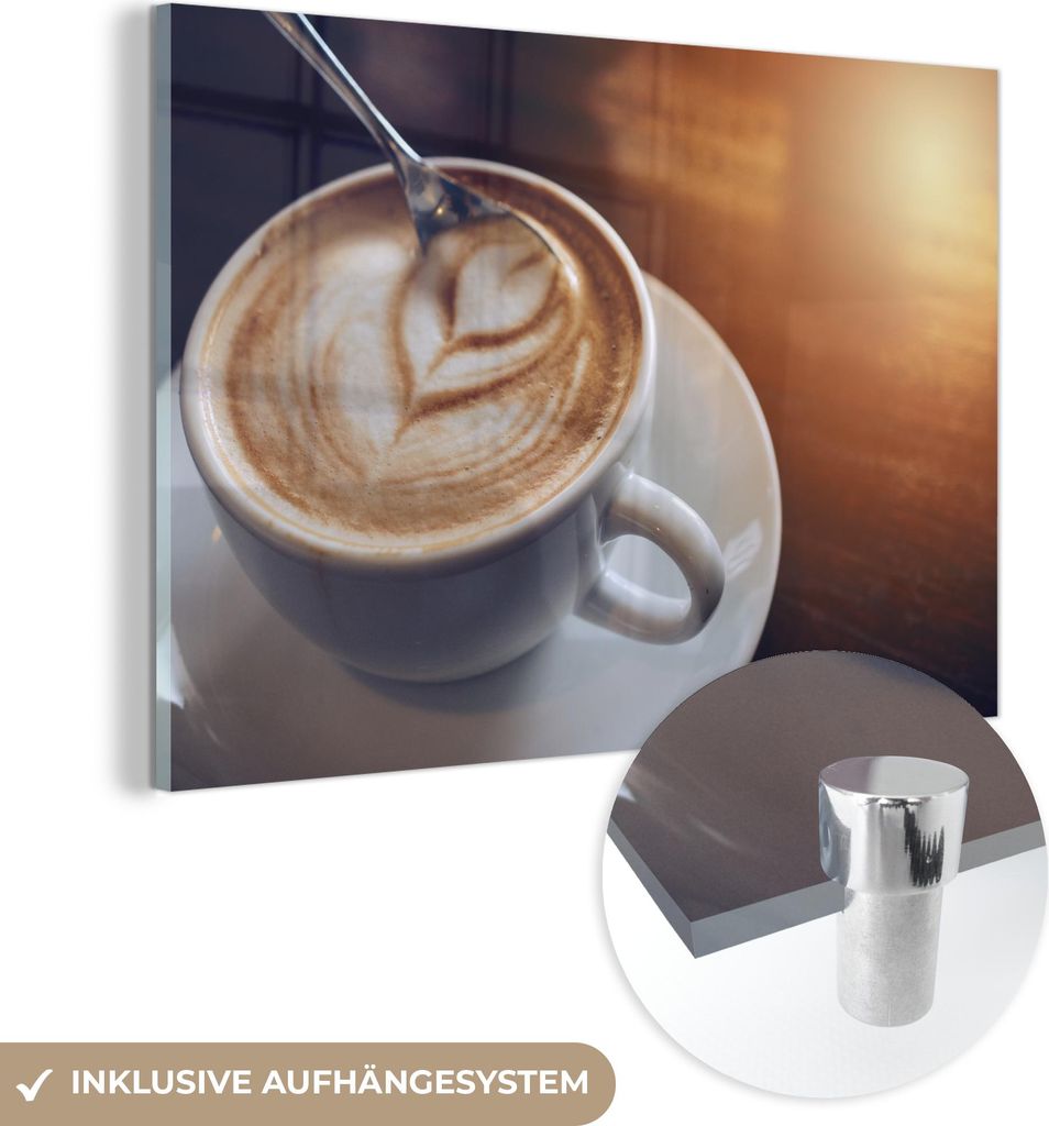 MuchoWow Glasbilder - Bilder auf Wandbild - Foto auf Glas Ein Löffel rührt durch den Schaum einer Tasse Kaffee 30x20 cm Wanddekoration aus Glas -...