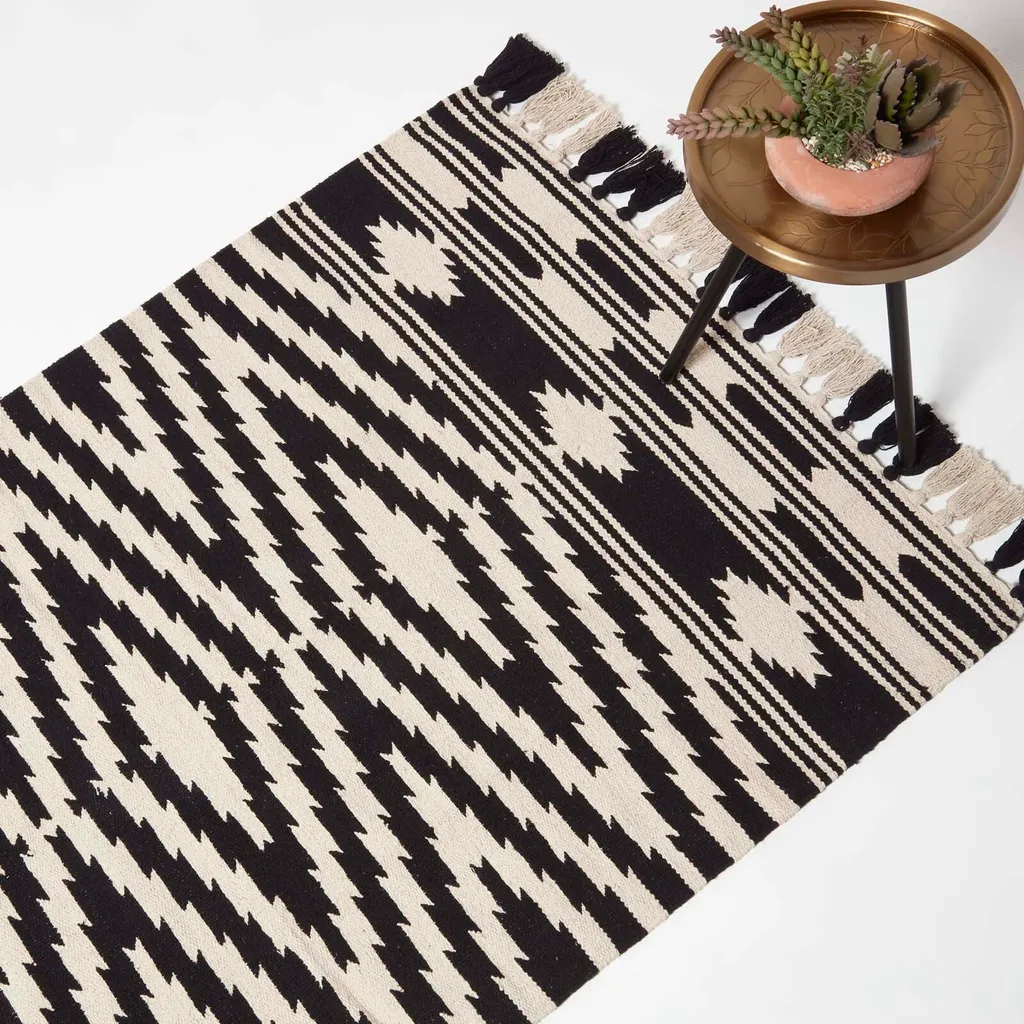 Tapis coton lavable et résistant Dinan noir et blanc 120x170 cm main